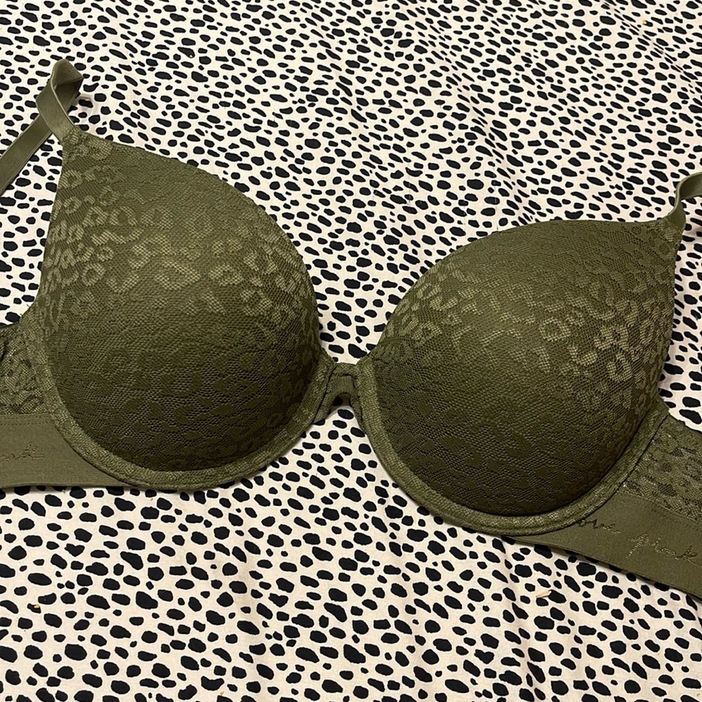 VS PINK PUSH UP BRA